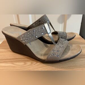 Anne Klein Sport ENSIO Women’s Tan Studded Wedges Sz 11M